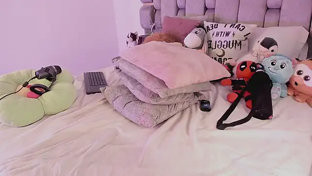 Camila_Matinez_'s cam snapshot