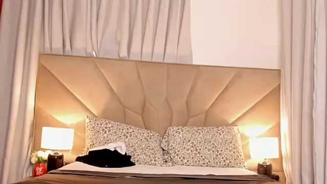 Freaky_jasmin's cam snapshot