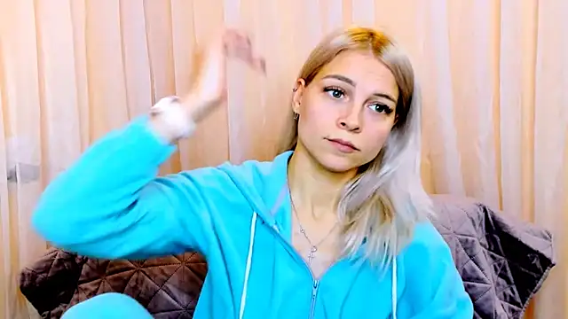 FoxyKathryn's cam snapshot