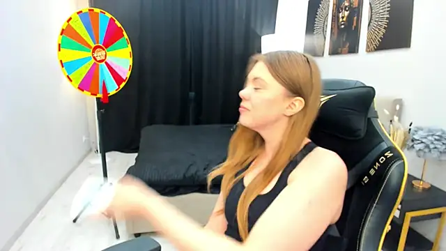 Strawberrye's cam snapshot