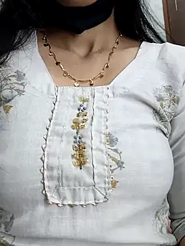 PUNAM456's cam snapshot