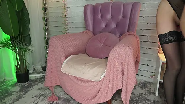 Milana_Sapphire's cam snapshot