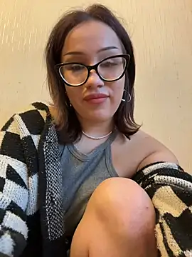 SqurtForYou's cam snapshot