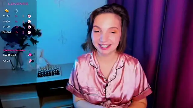 KindHazelHere_'s cam snapshot