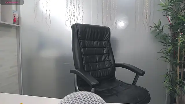 YaraXCox's cam snapshot