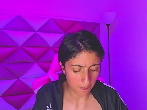 Cameron_cutte's cam snapshot