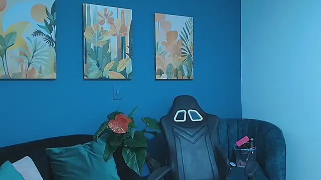 Zamira_Taylor's cam snapshot