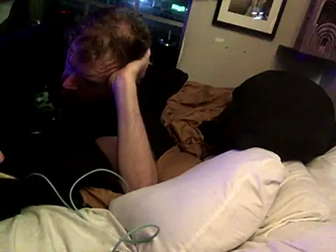 Thickwhitetight's cam snapshot