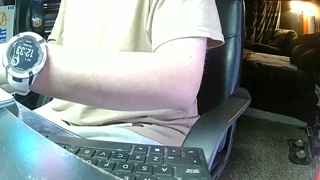 Bowerboi's cam snapshot