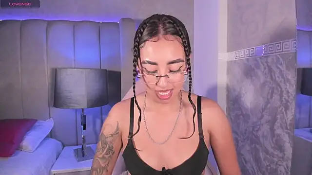 AryVixen's cam snapshot