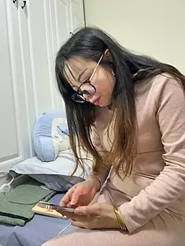 chick-888's cam snapshot