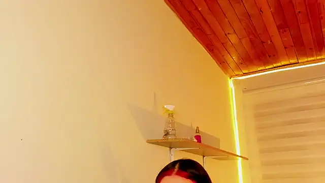 Emily_Lindey's cam snapshot