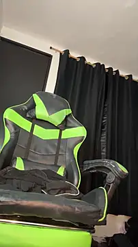 cowgirllyx's web cam