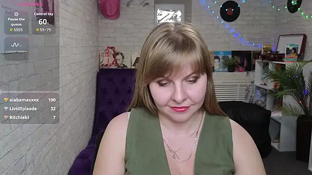 Lexy_Lait's cam snapshot