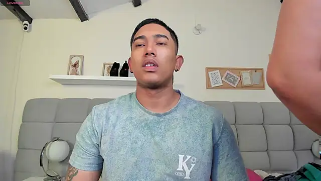 erotic_sins's cam snapshot