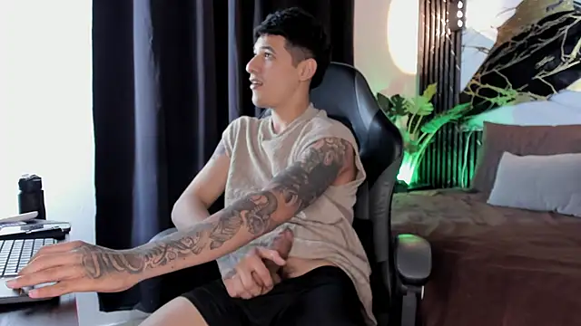 kyle_smithxx live sex cam