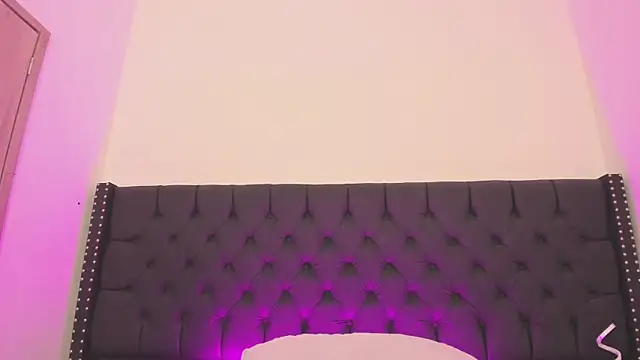 CarlySommers's cam snapshot