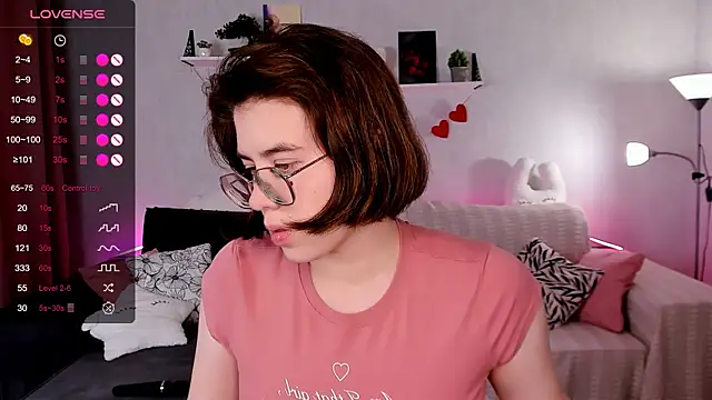 BellaCaress live sex cam