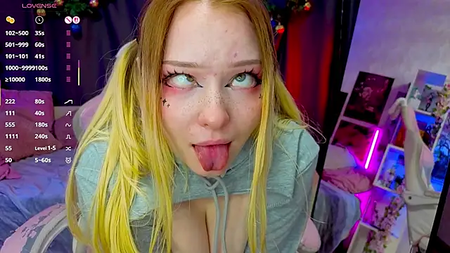 ElswythCovil's cam snapshot