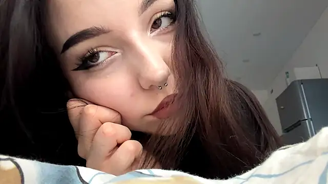 WhiteNoiseJoy's cam snapshot