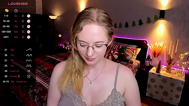 Aemilia_'s cam snapshot