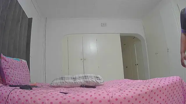 Kate1821ivy's cam snapshot