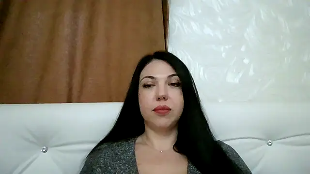 DewineBeauty's cam snapshot