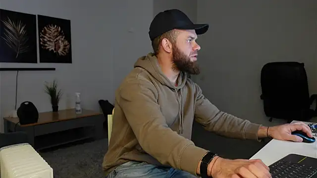 Tommy_Burnz live sex cam