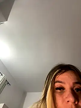 lanahot-77 live sex cam