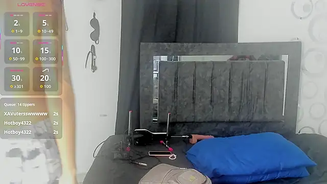 Nicol_TransGirl live sex cam