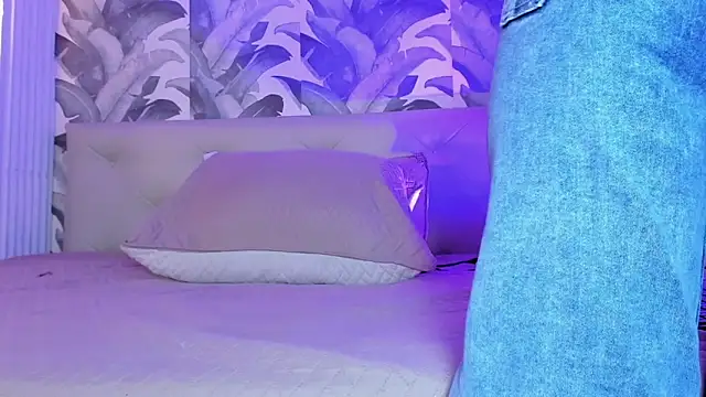 Sami_Evanns's cam snapshot