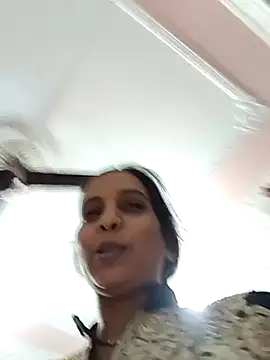 Hotty-Nidhi's cam snapshot