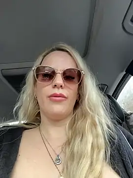 June695_'s cam snapshot