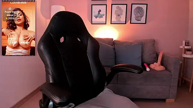 Galilea_Fox's cam snapshot