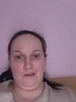 BustyLadyAlma's cam snapshot