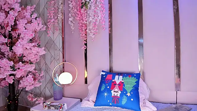 EmmaWilliam1's cam snapshot