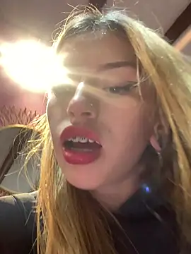 PrettyAshley_'s cam snapshot