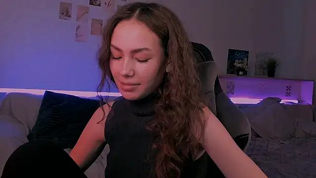 branchwithflowerss's cam snapshot