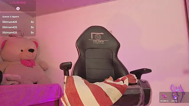 Laylafoxy_tay's cam snapshot