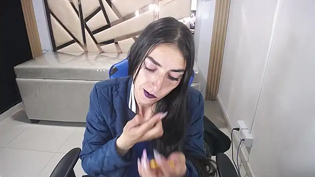 Maily_a_'s cam snapshot