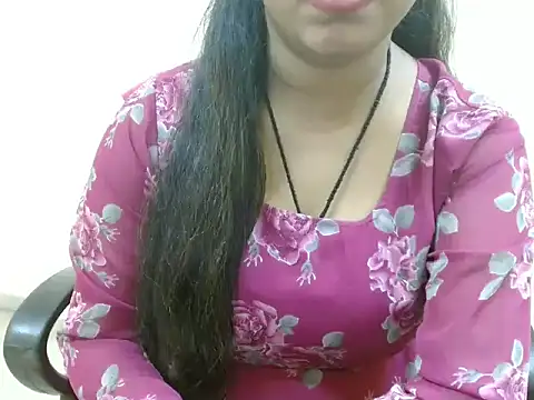 LovingPihu's cam snapshot