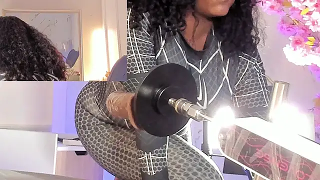 Candaceoweens's cam snapshot