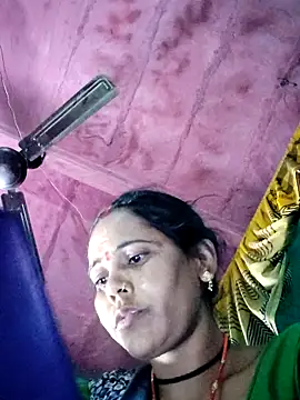 Pooja750's cam snapshot