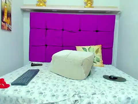 Alice_sexy26's cam snapshot