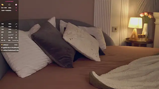 Miley_Smile's cam snapshot