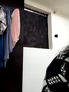 Shikha-mehra7's cam snapshot