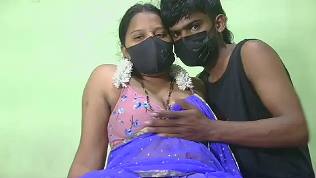 KannadaTamilSexyCouples's cam snapshot