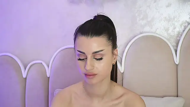 Alice_Voss's cam snapshot