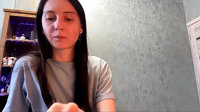 CyberAIice's cam snapshot