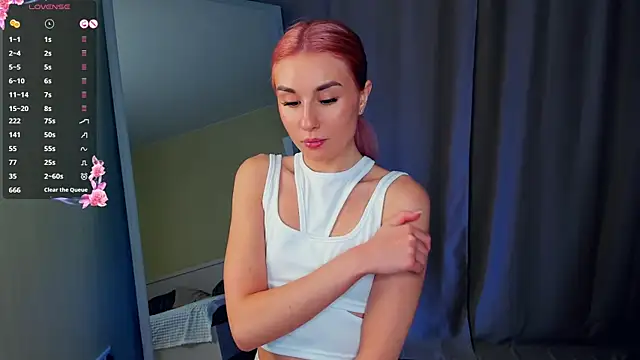 MinaRuzzo's cam snapshot